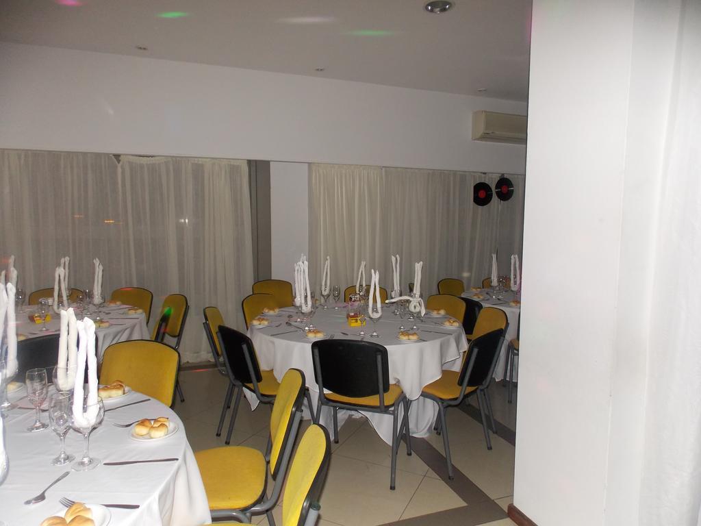 Hotel Casino Carmelo Bagian luar foto
