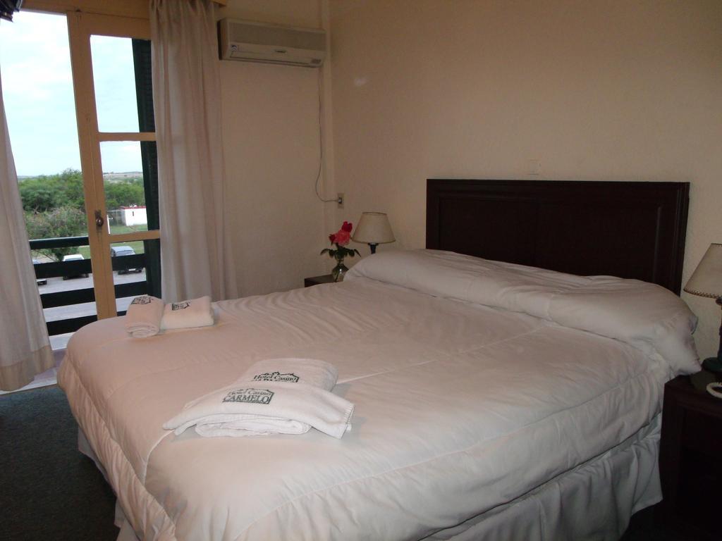 Hotel Casino Carmelo Bagian luar foto